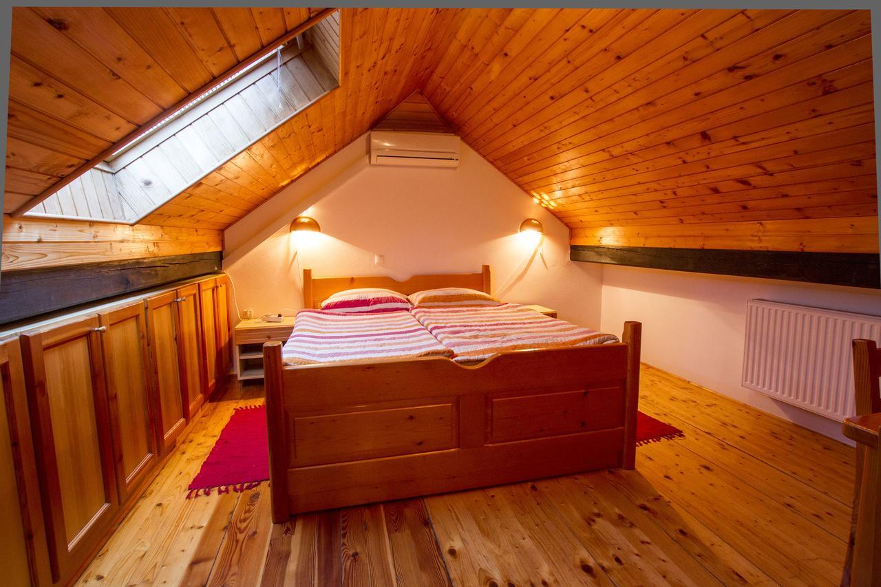 Villa Tourist Farm Pri Martinovih Krška Vas Esterno foto