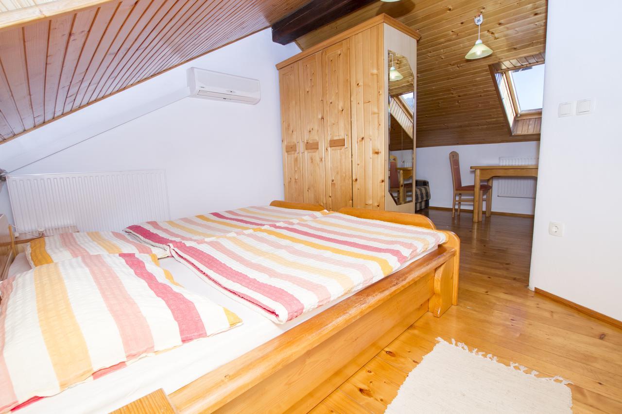 Villa Tourist Farm Pri Martinovih Krška Vas Esterno foto
