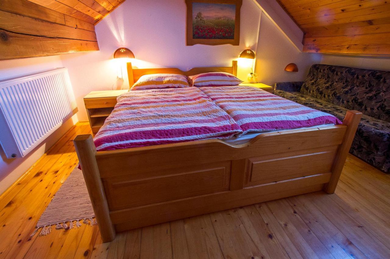 Villa Tourist Farm Pri Martinovih Krška Vas Camera foto